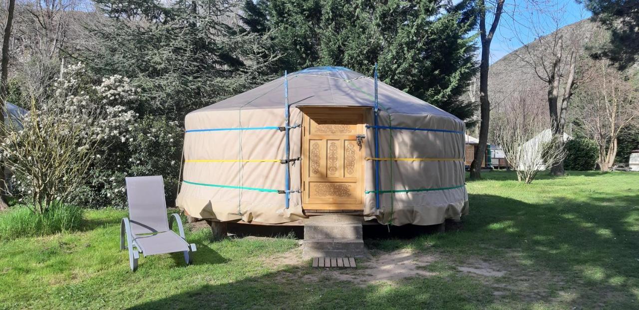Camping Ushuaia Villages Le Viaduc Arlebosc Ngoại thất bức ảnh