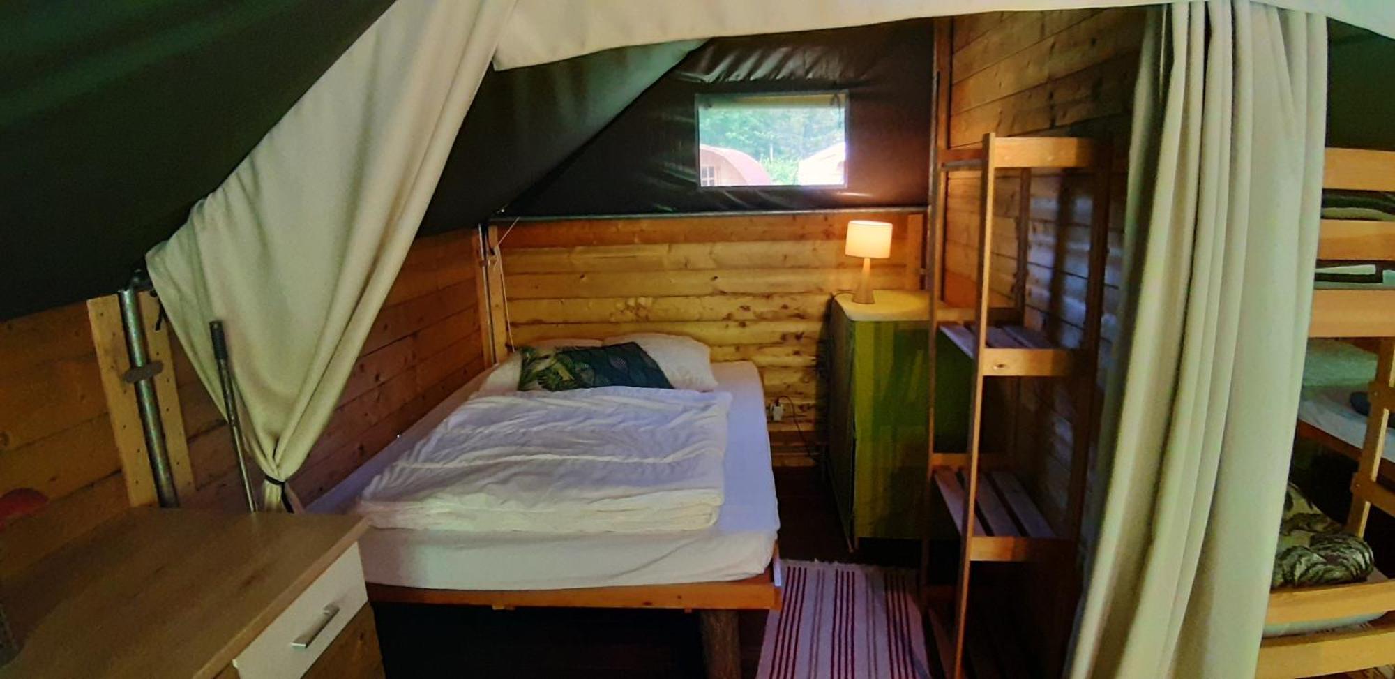 Camping Ushuaia Villages Le Viaduc Arlebosc Ngoại thất bức ảnh